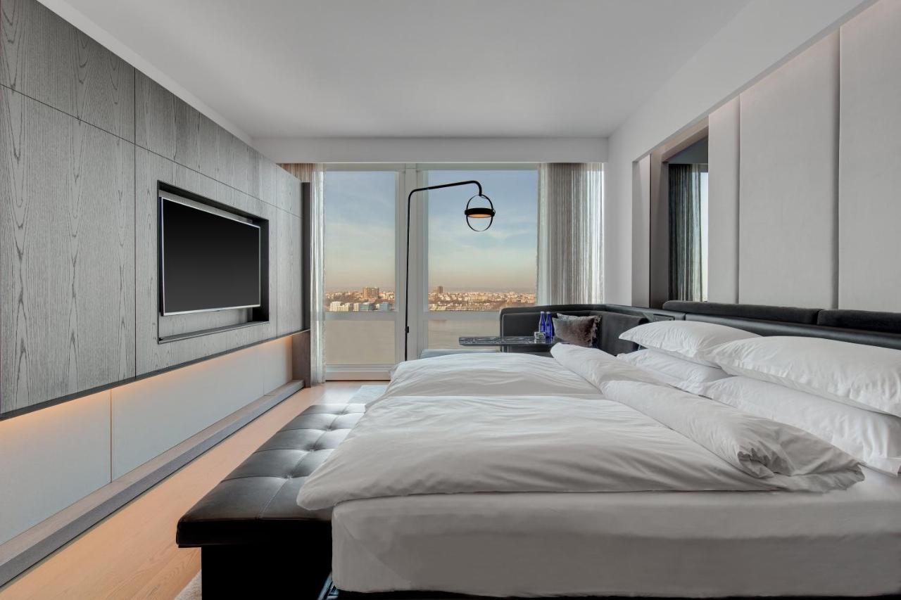 Equinox Hotel Hudson Yards New York City Exterior photo