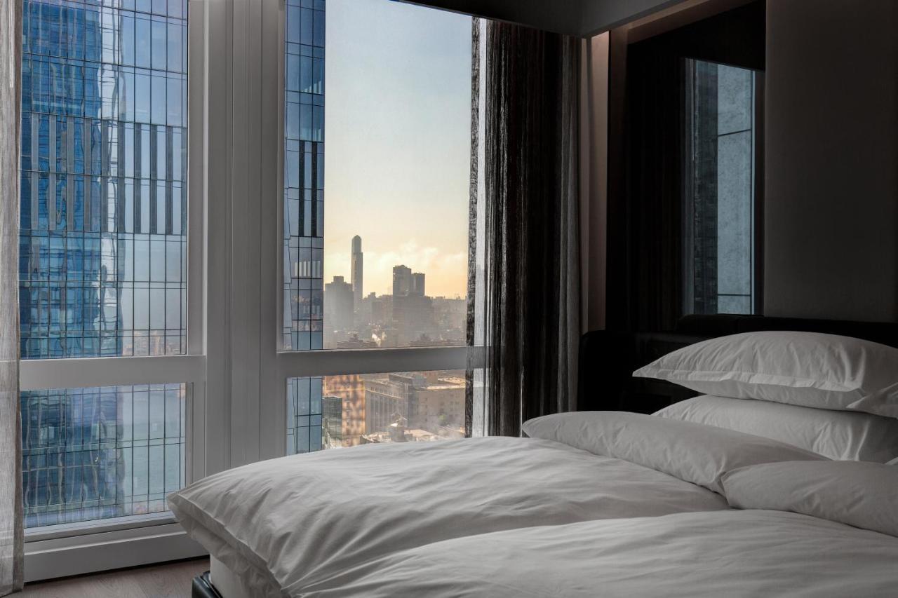 Equinox Hotel Hudson Yards New York City Exterior photo