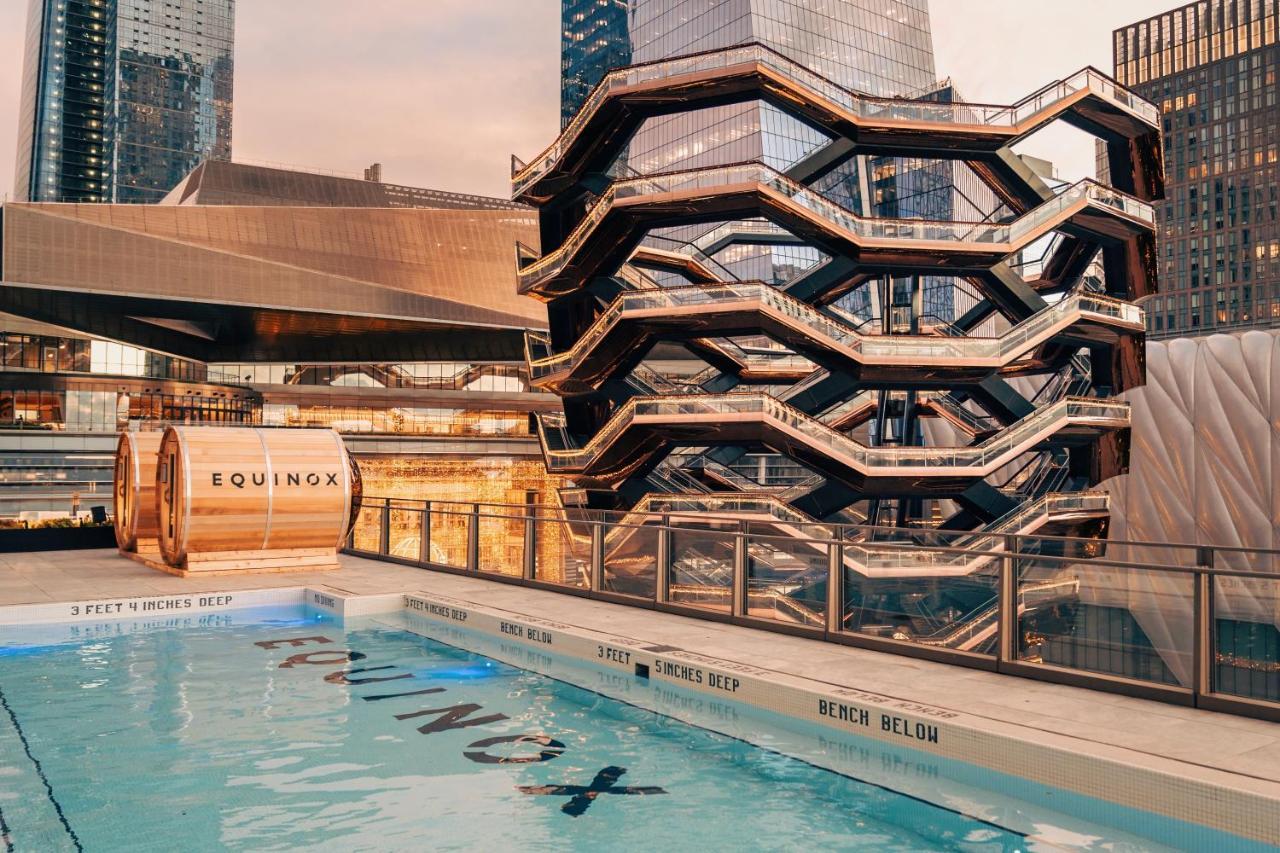 Equinox Hotel Hudson Yards New York City Exterior photo