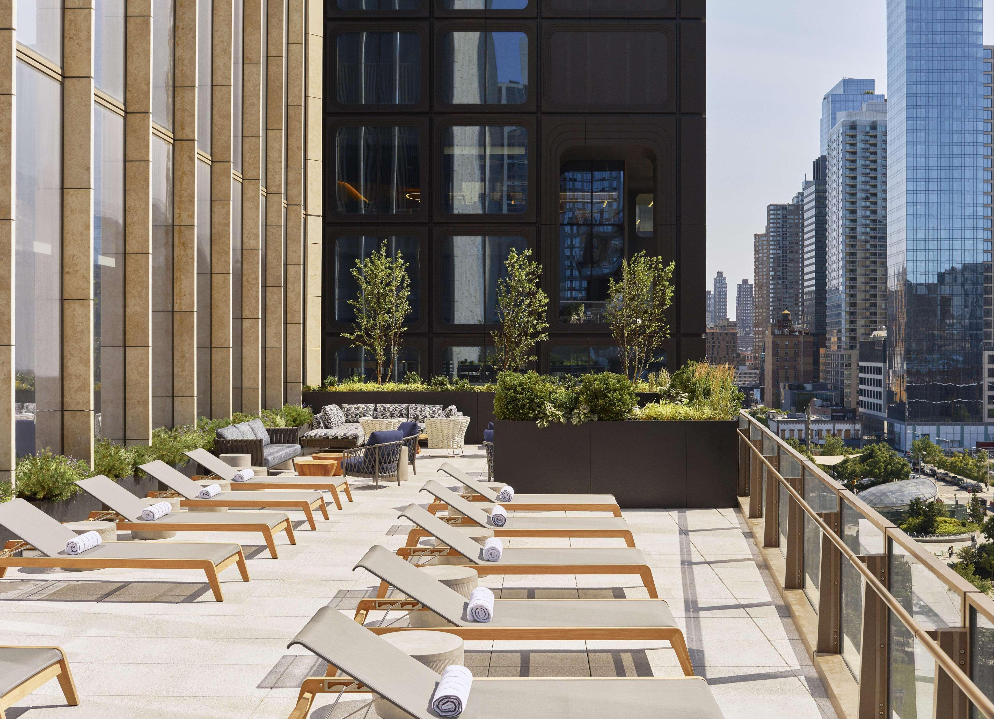 Equinox Hotel Hudson Yards New York City Exterior photo